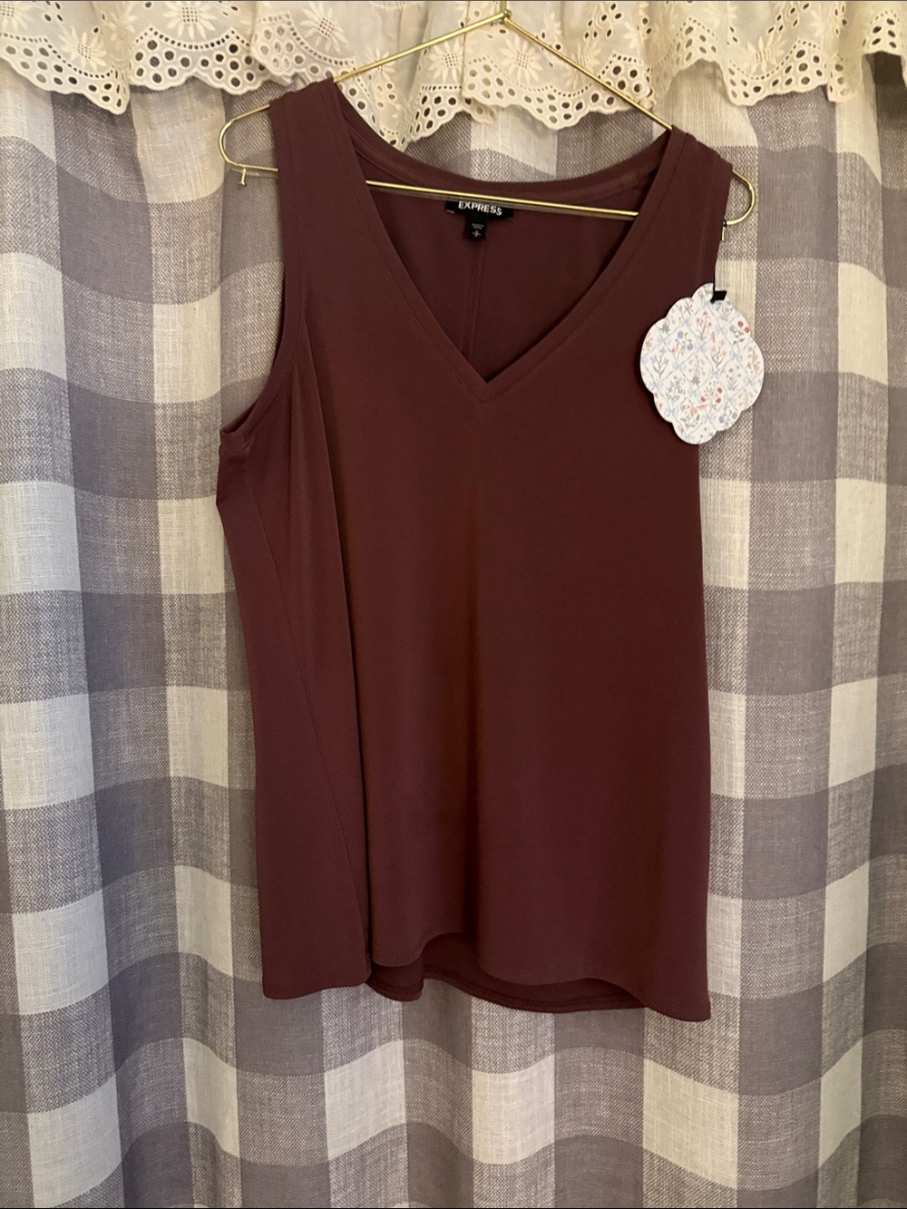 Express Sleeveless V-Neck Tank Top in Burgundy Plum